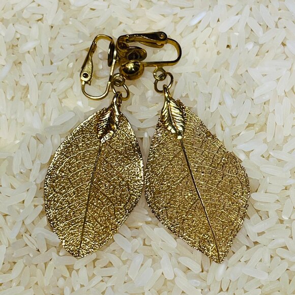 Vintage Avon 14K Gold Filled Real Leaf Necklace and Earrings Jewelry Set - Picture 3 of 8